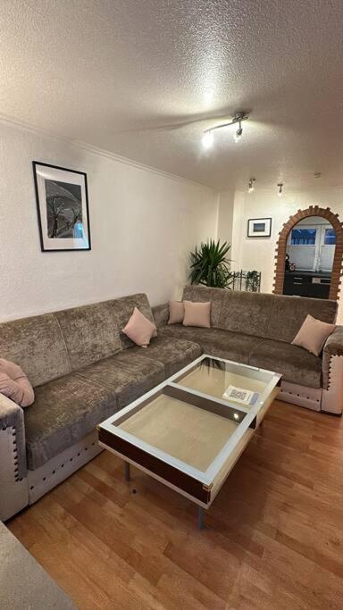 Top 3 Zimmer Appartment Bei Der Schalke Arena, Sport Und Natur Naehe Dortmund Essen Duesseldorf Oberhausen Гельзенкирхен Экстерьер фото